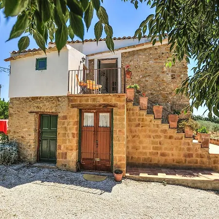 Casale Bivio Luogo منزل ريفي *