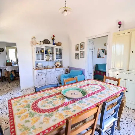 Casale Bivio Luogo منزل ريفي Pietraperzia